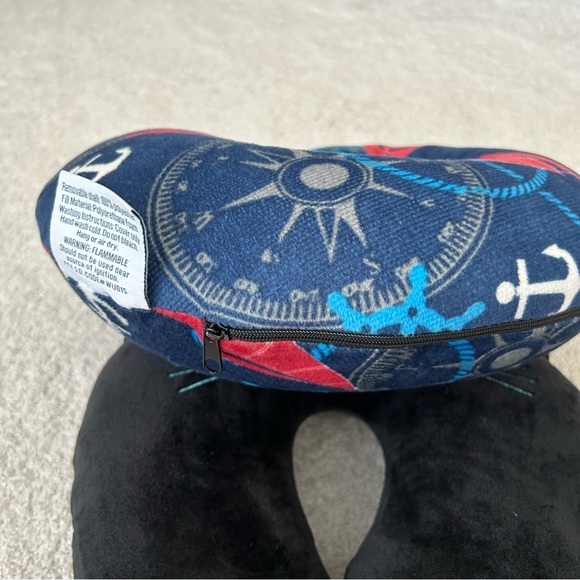 Set of 2 - Travel Neck Pillows - Picture 8 of 11